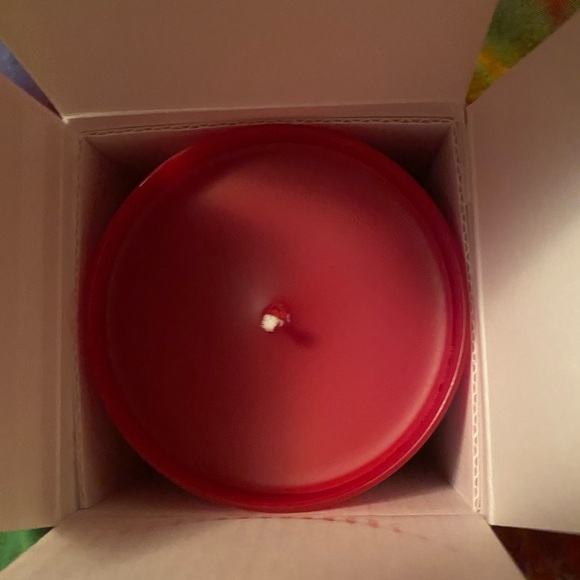 Sephora x Literie 9 oz Hearts Not Hate Candle - Picture 8 of 9